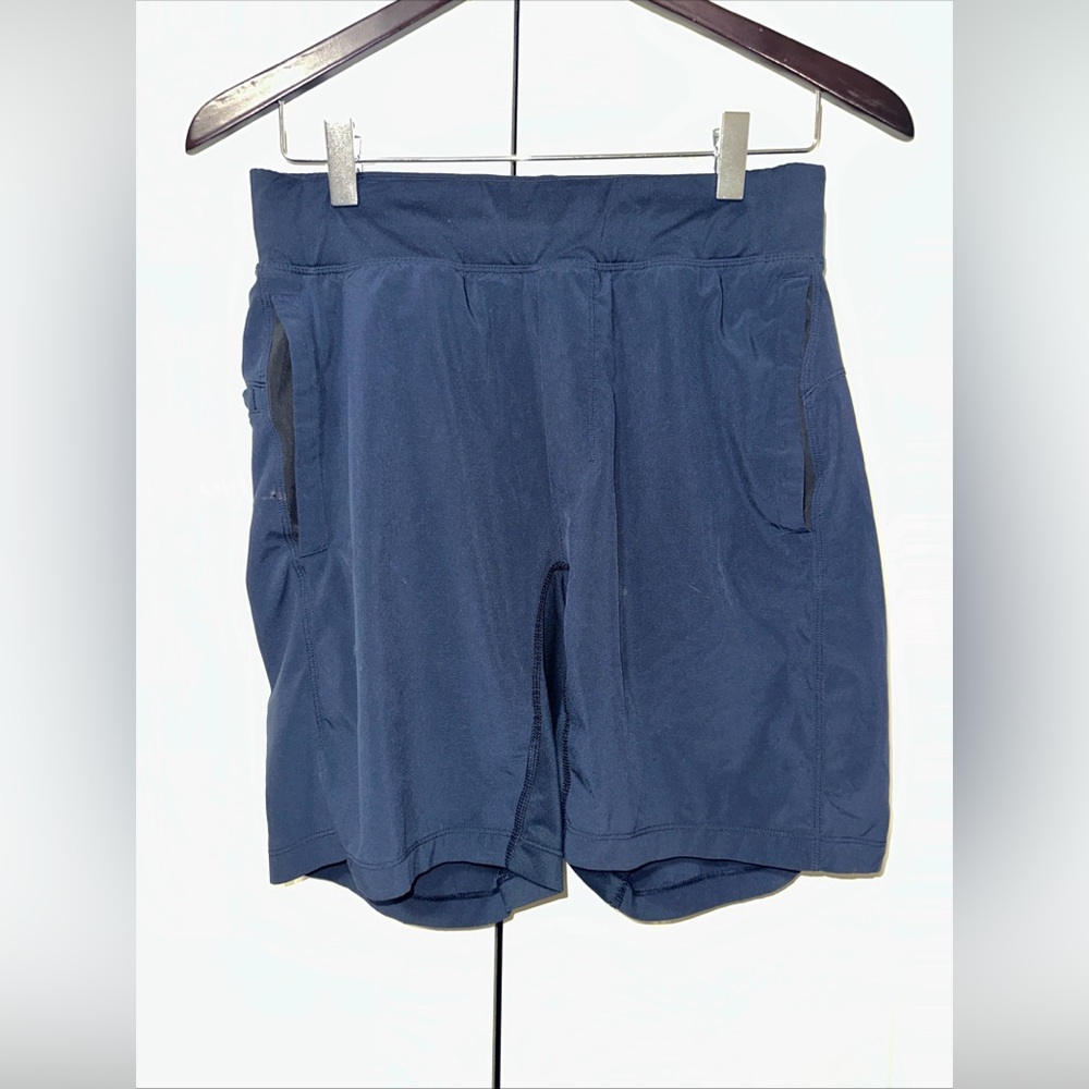Lululemon Lightweight T.H.E 7" Linerless Shorts S